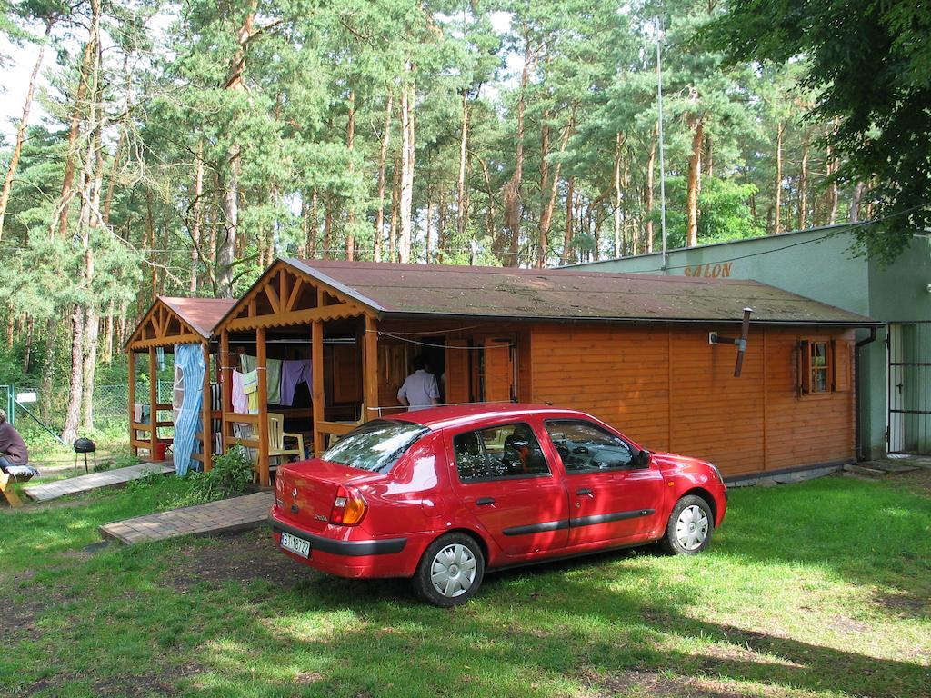 Hotel Osrodek Wypoczynkowy Jelonek Wolsztyn Esterno foto